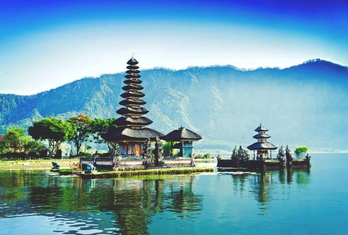 if you get an opportunity to visit Bali Indonesia you must go there