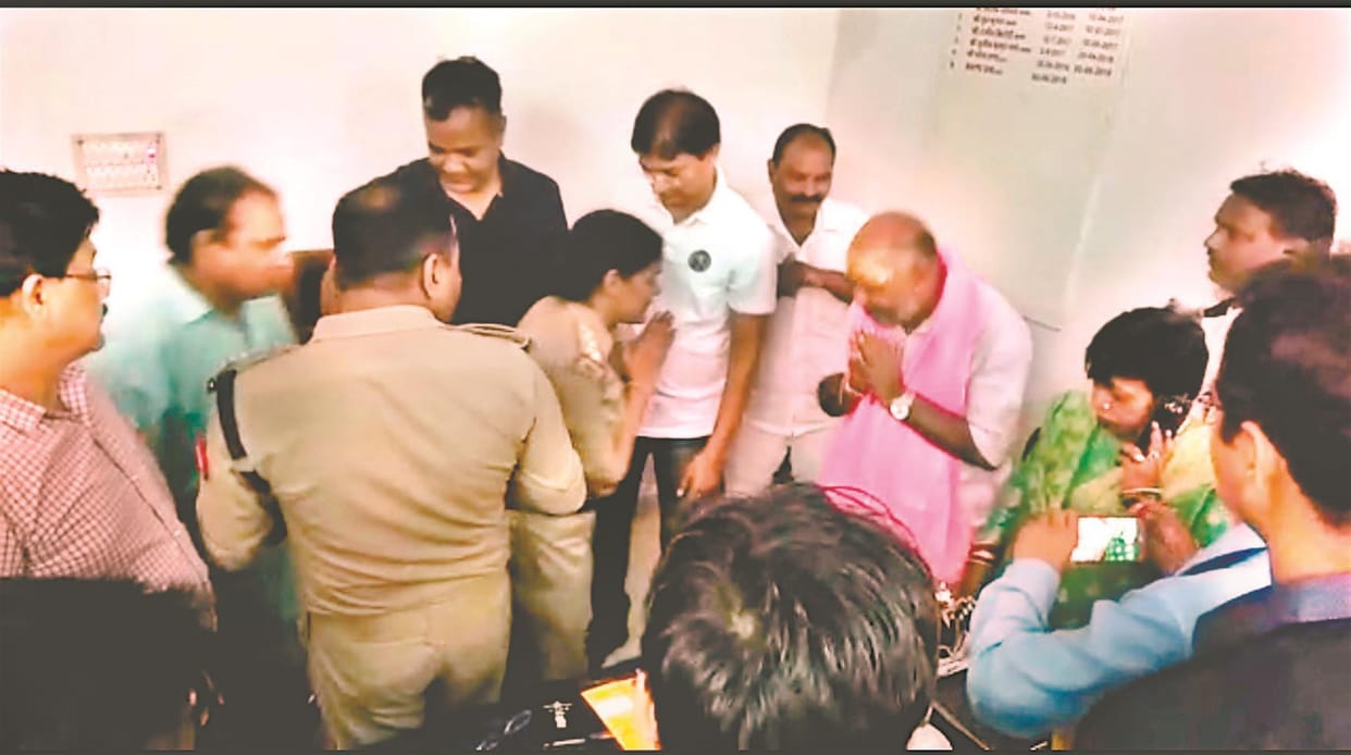 Between the tension in the Sassani Gate, the cut-off MLA's berth-de-cake