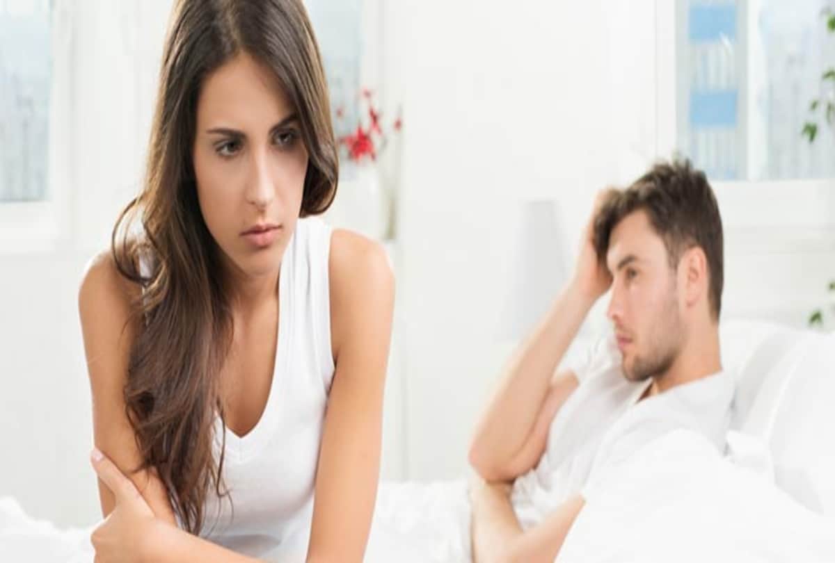 Things you should never share with your best friend about your relationship