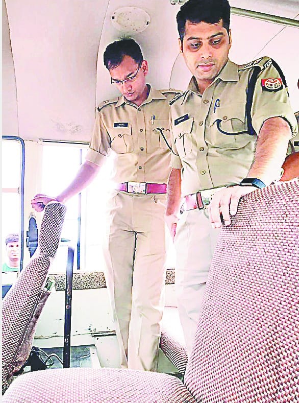 The driver shot at the school bus at the Dinajhad school bus