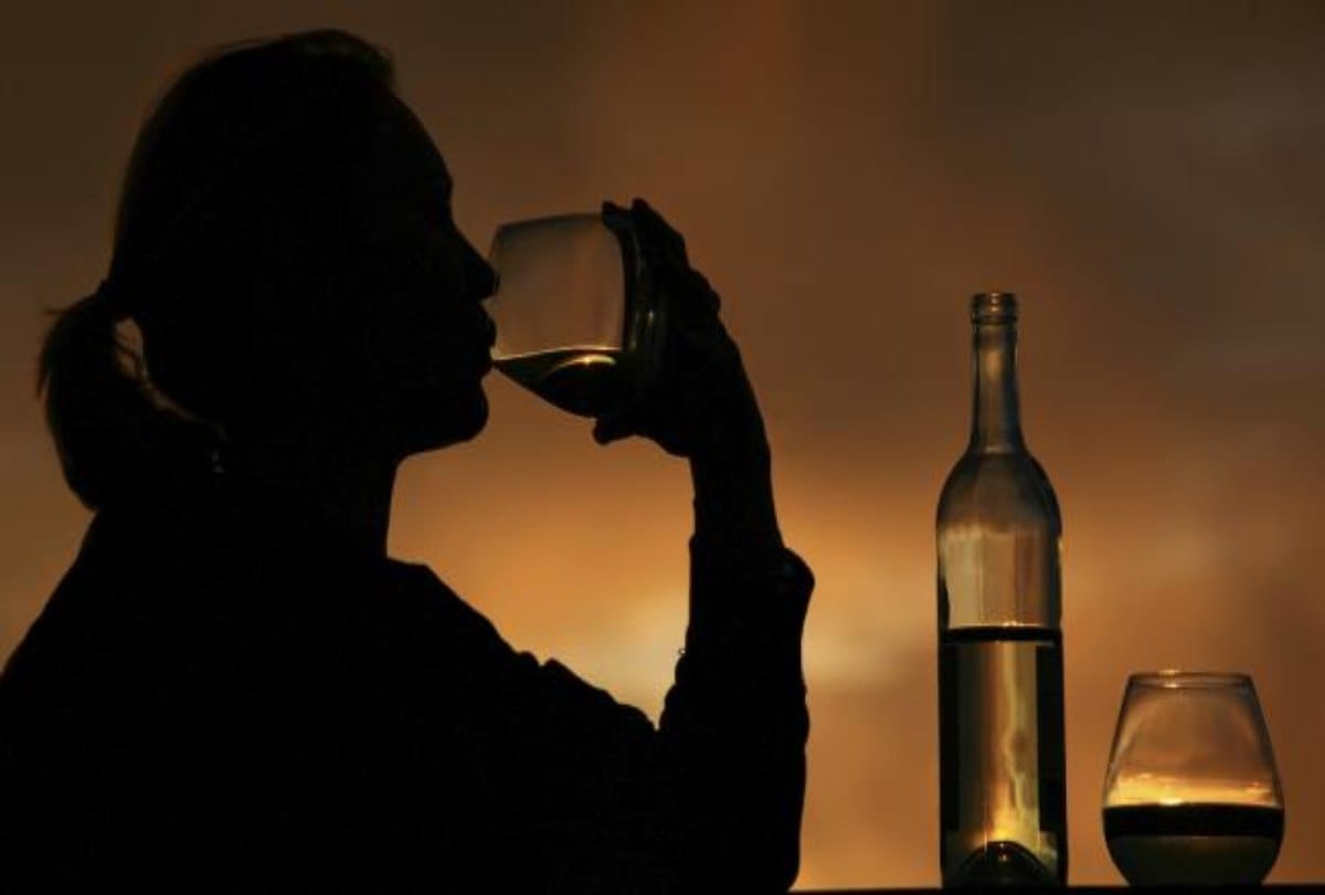 Know Why alcohol is high on women