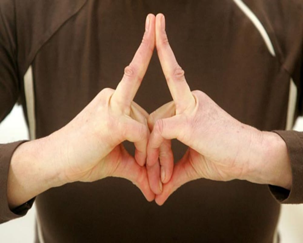 Do this simple shakti mudra to reduce stress in minutes