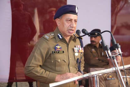 Anantnag encounter news: dgp dilbagh singh said More than 10 parties surrounded hideout in Kokarnag kashmir
