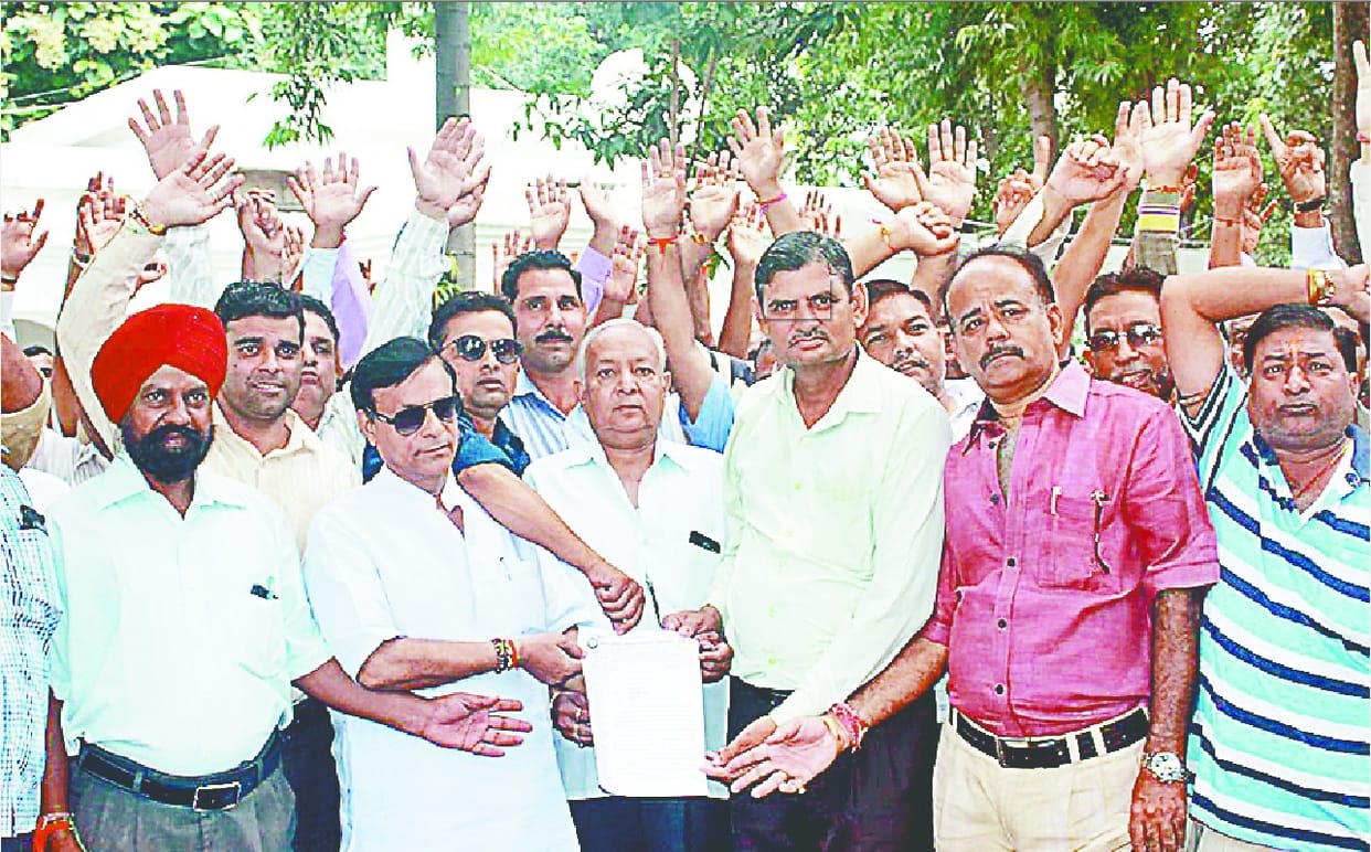 Ration vendor scandal scam, employee guilty