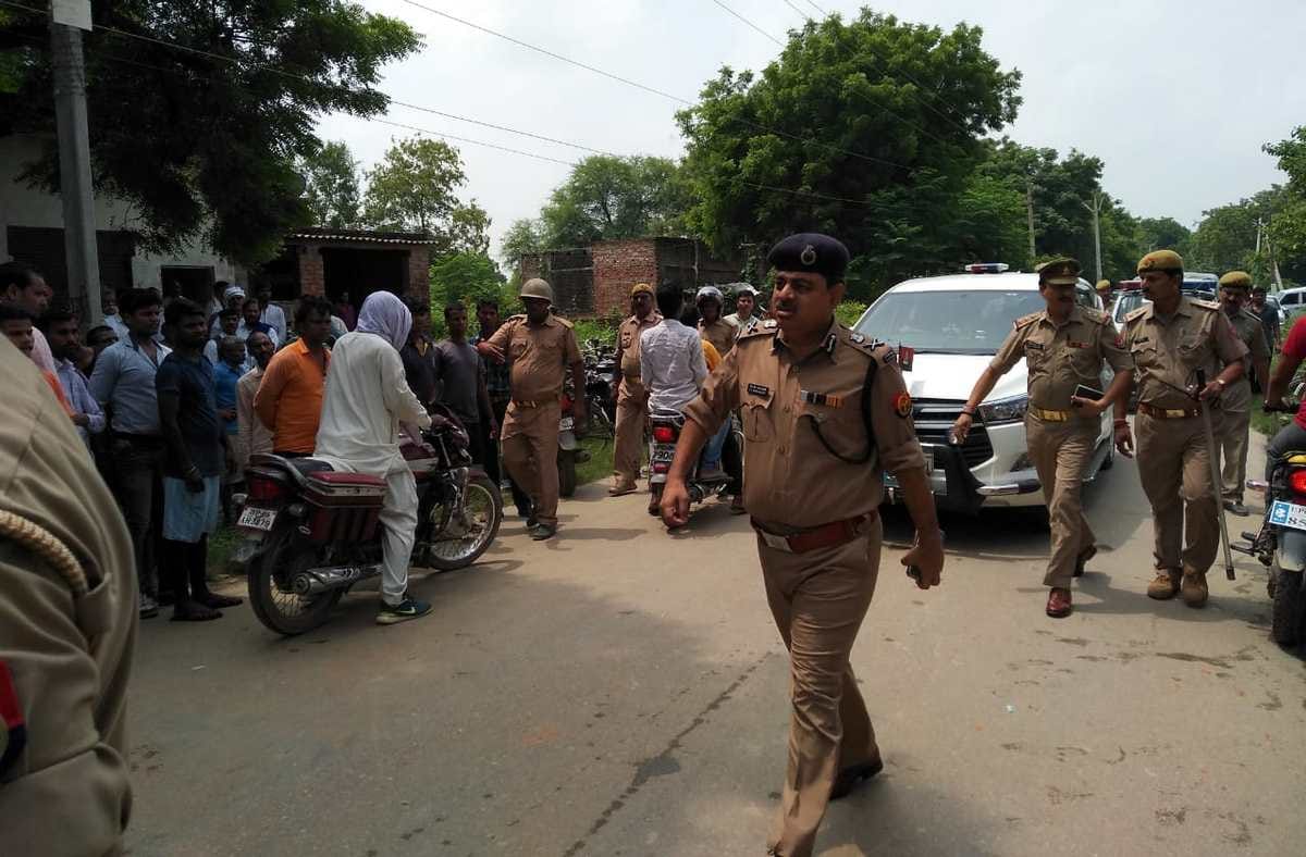 Son and father killed in bomb blast in varanasi