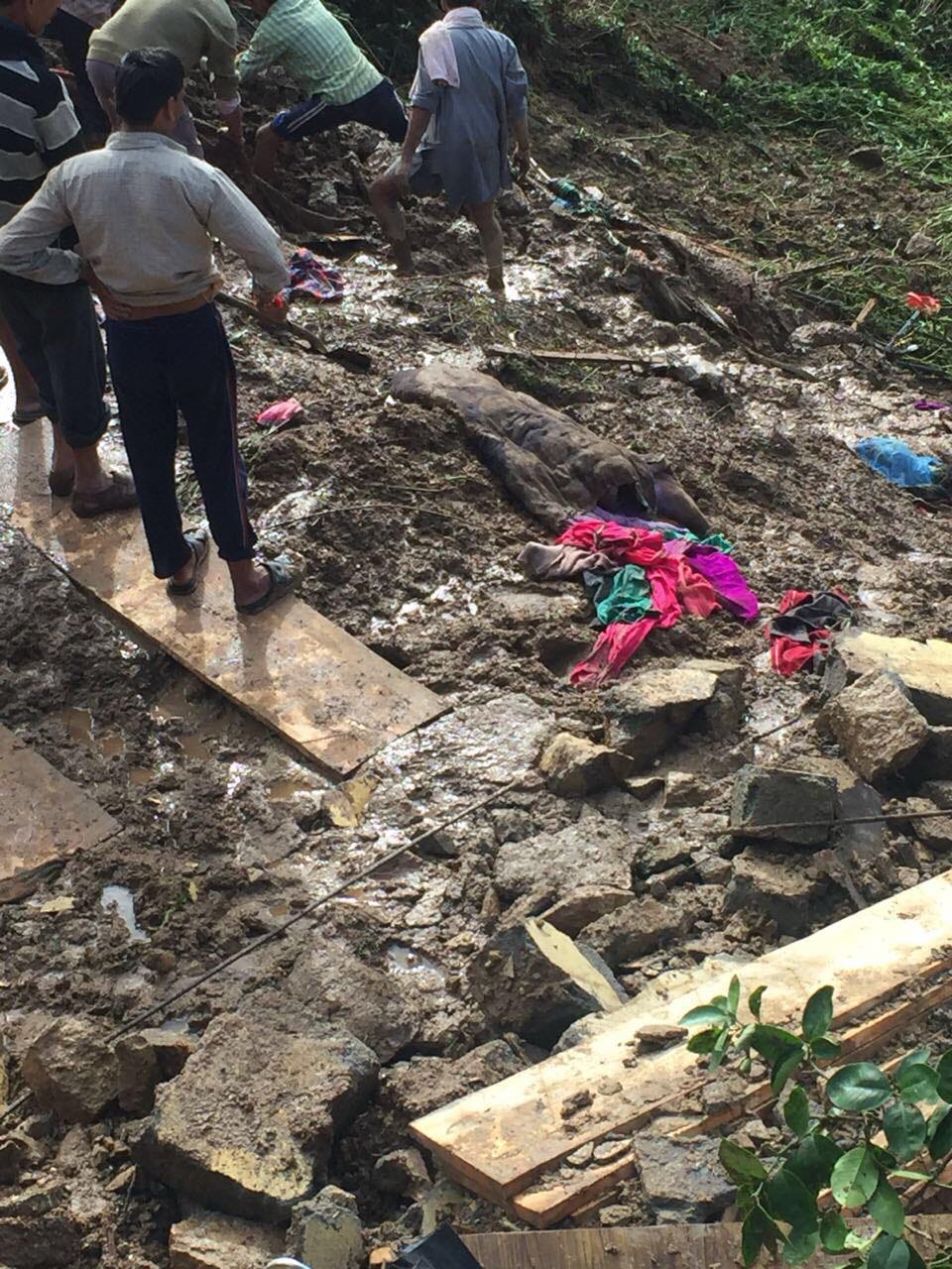 Only single child alive during landslide in tehri emotional story