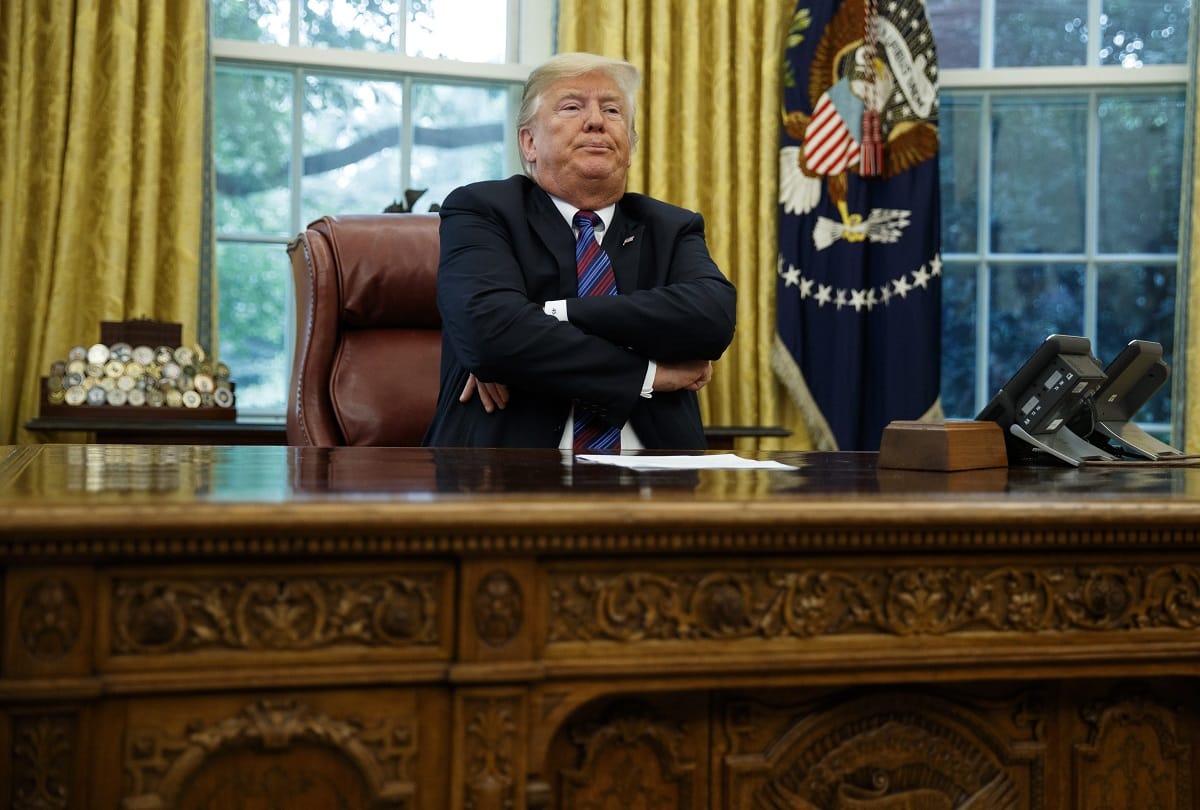 Donald Trump ask Google Why does my photo open when writing Idiot