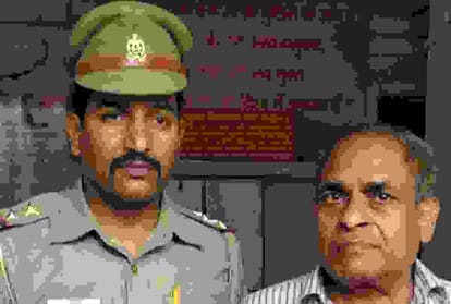police arrested fake notemaker in lucknow