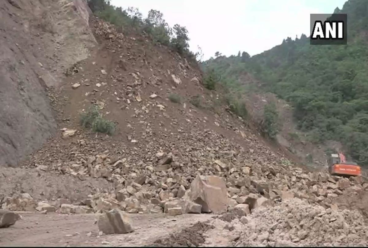 Landslides cut off Nathula and other parts of Sikkim