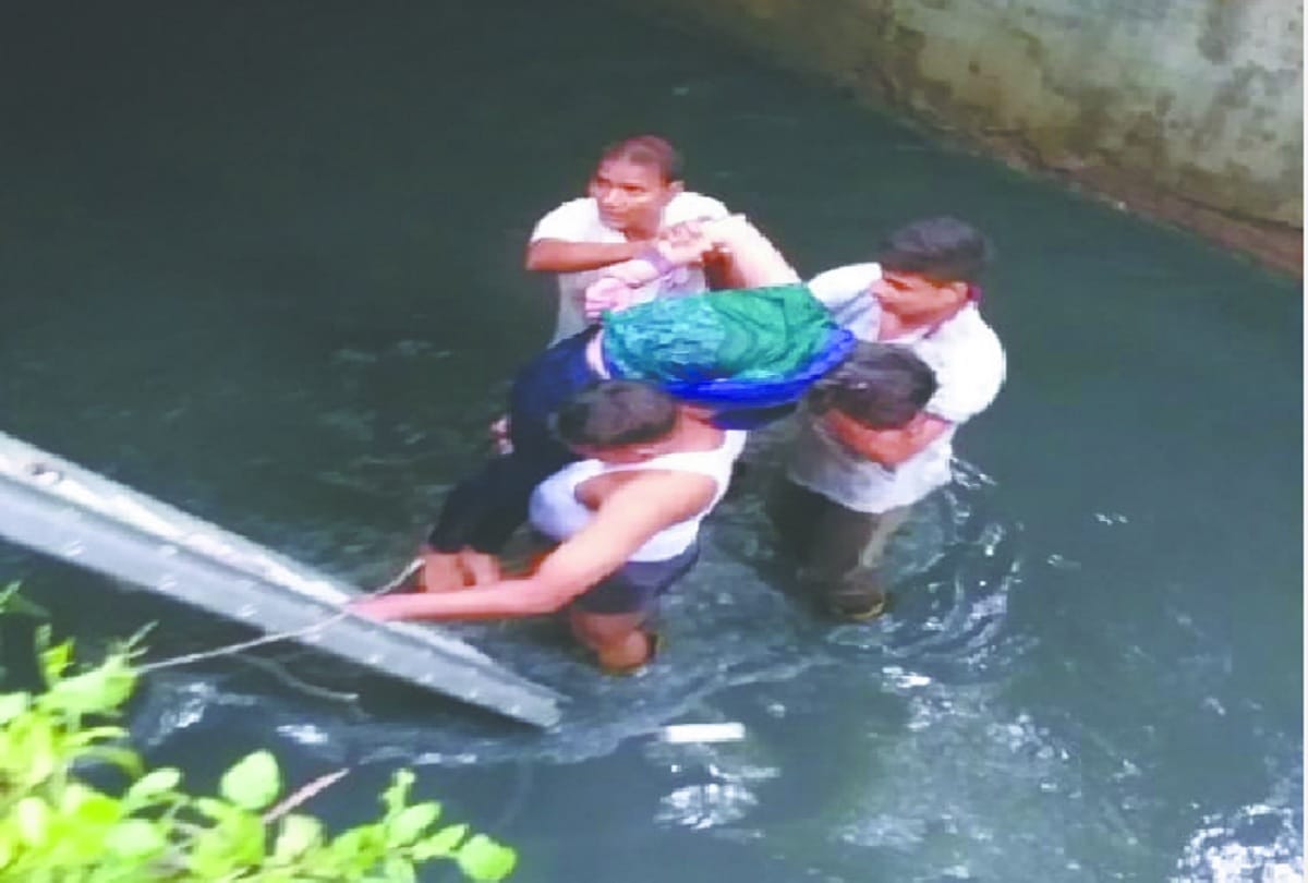 A Woman saved in a drain at Greater Noida