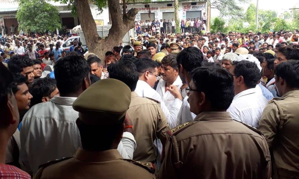 Son and father murder by bomb blast in varanasi