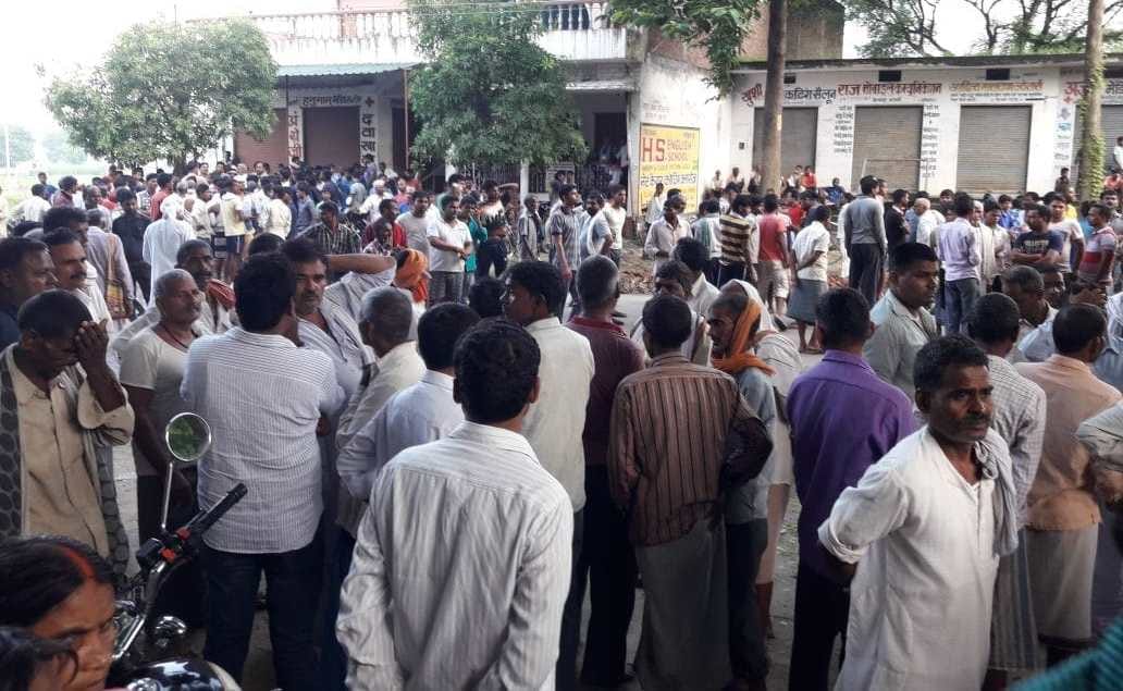 Son and father murder by bomb blast in varanasi