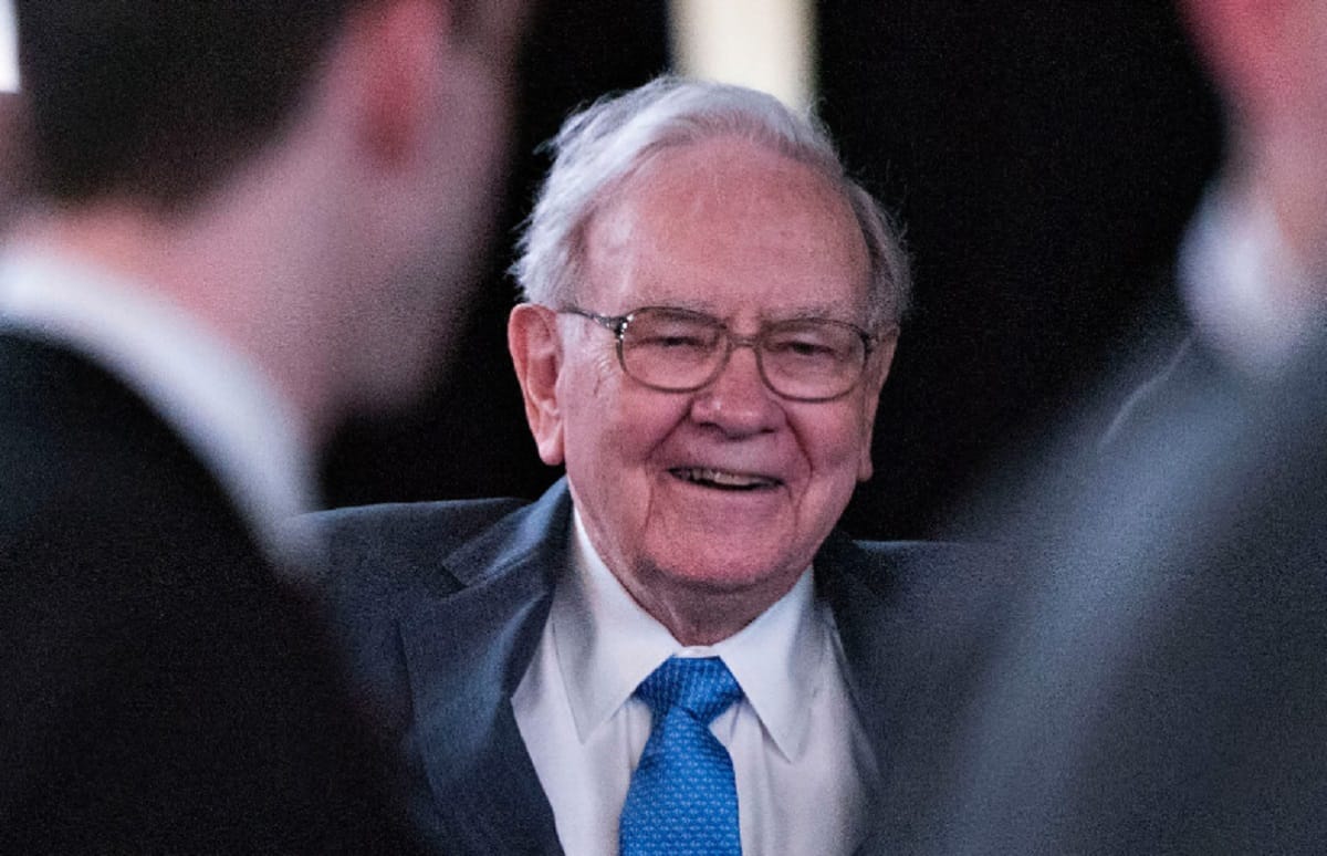 CEO of Berkshire Hathaway Warren Buffett can be retired soon