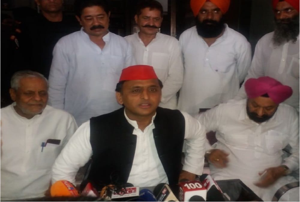 Akhilesh Yadav offer to all political leaders for make mla after join samajwadi party