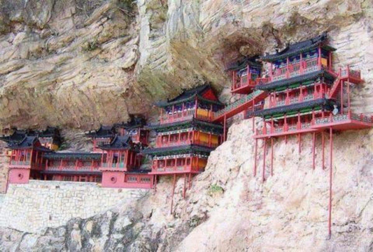 Worlds Most Extremely Human Living Residence