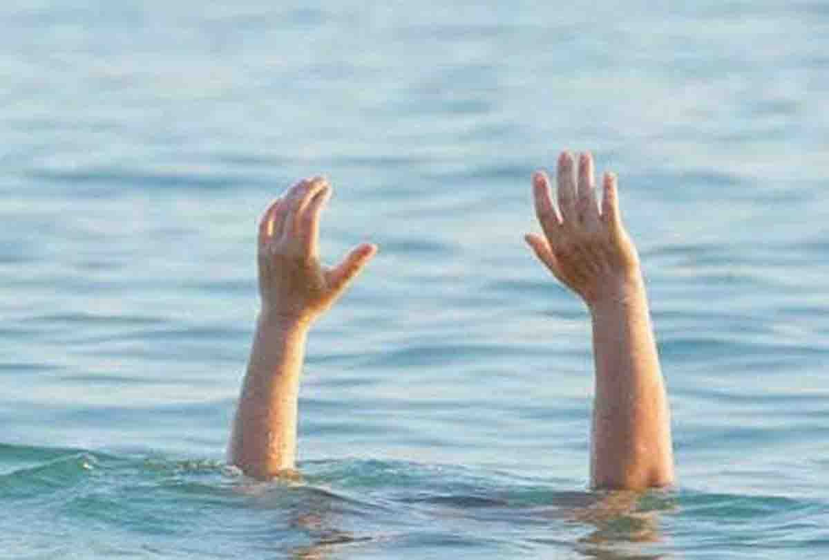 Student death due to drowning in swimming pool