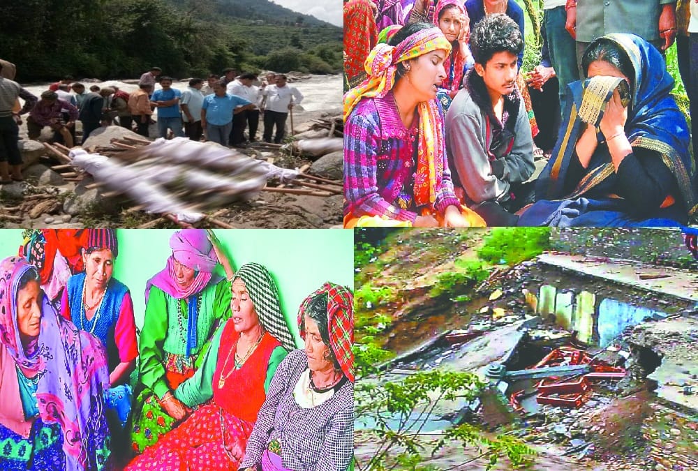 Whole Family funeral emotional photos from Tehri
