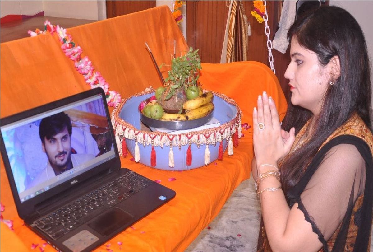 saw husband from video calling and Fasting opened in Agra