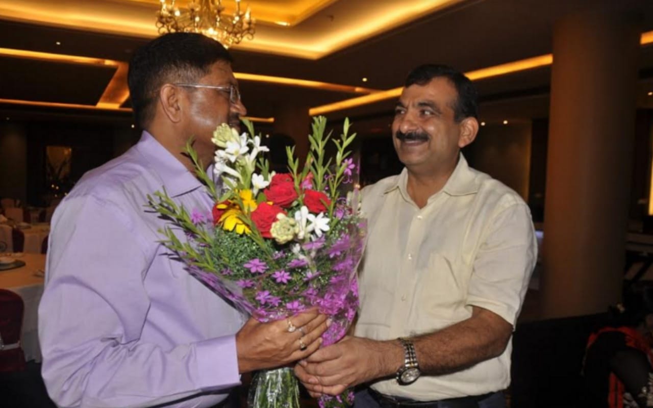 SSP Rajesh Pandey had a grand farewell from meerut now will take charge in Lucknow