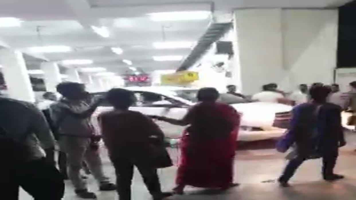 Car arrives on railway platform to pick Union Minister Narendra Singh Tomar