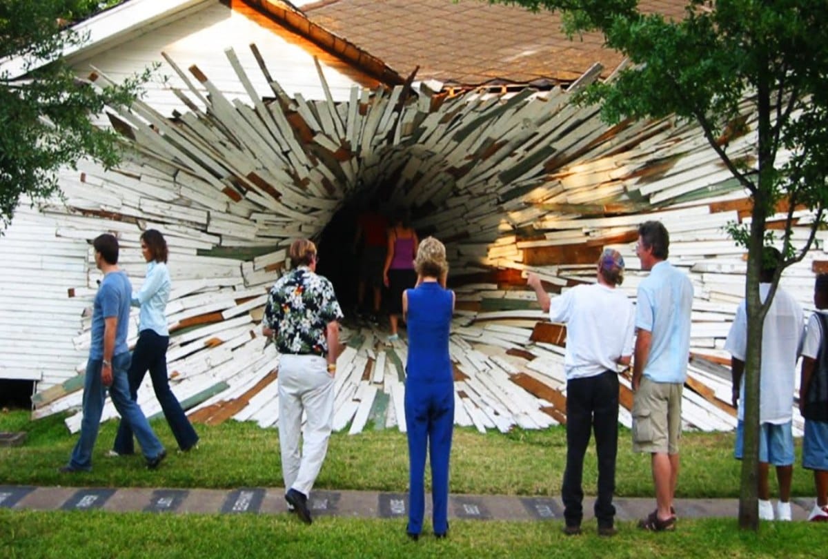 Worlds Most Extremely Human Living Residence