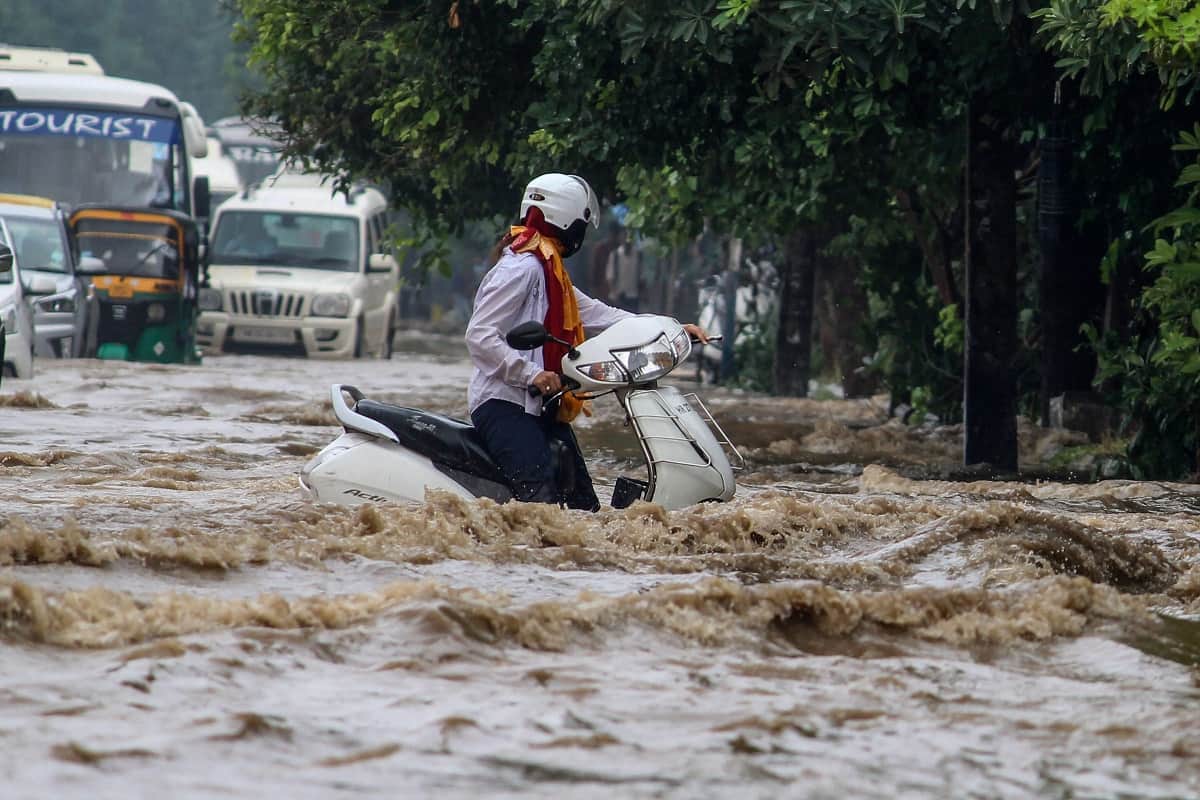 Photos of Jhajjam rain in four states, the weather is pleasant