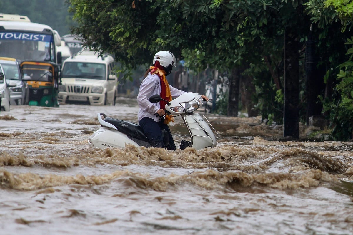 Photos of Jhajjam rain in four states, the weather is pleasant