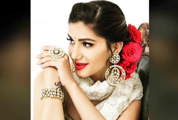 Chandigarh, Sapna Choudhary Photos in White Saree Viral on Social Media
