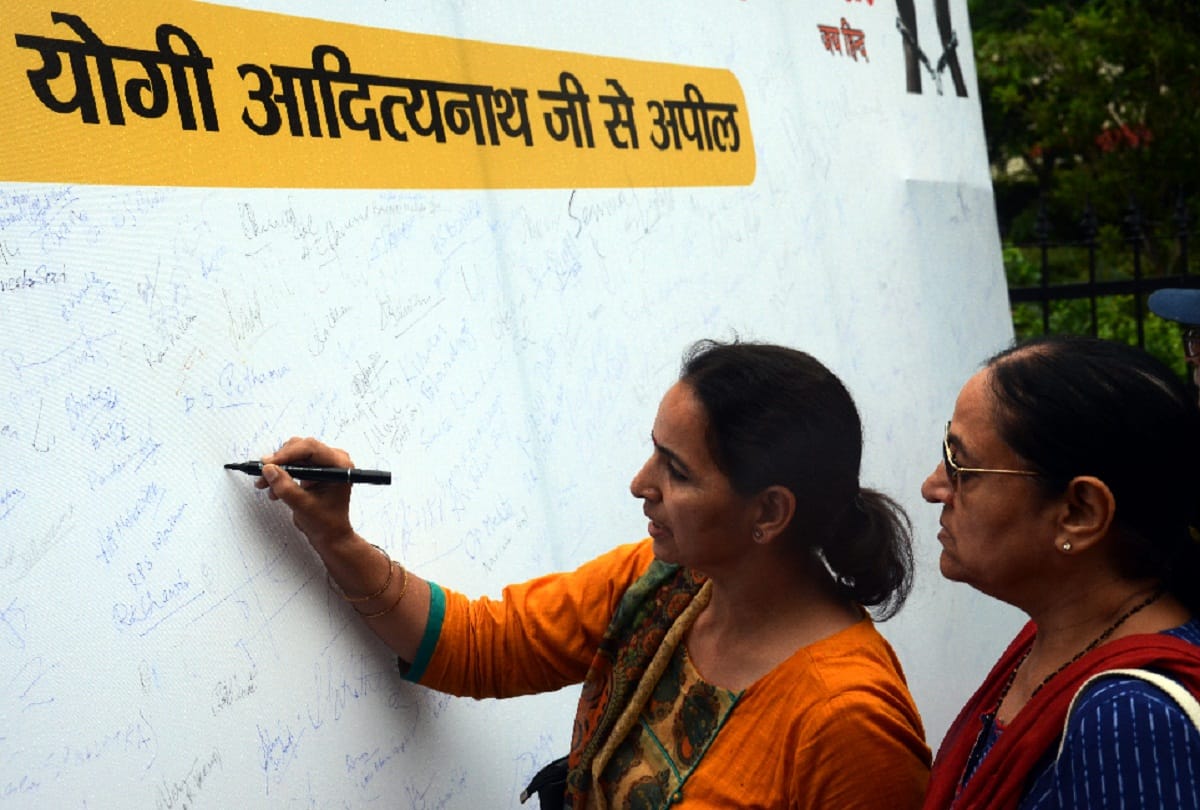 retired colonel and adm dispute in noida, Retired Army officials launch signature campaign