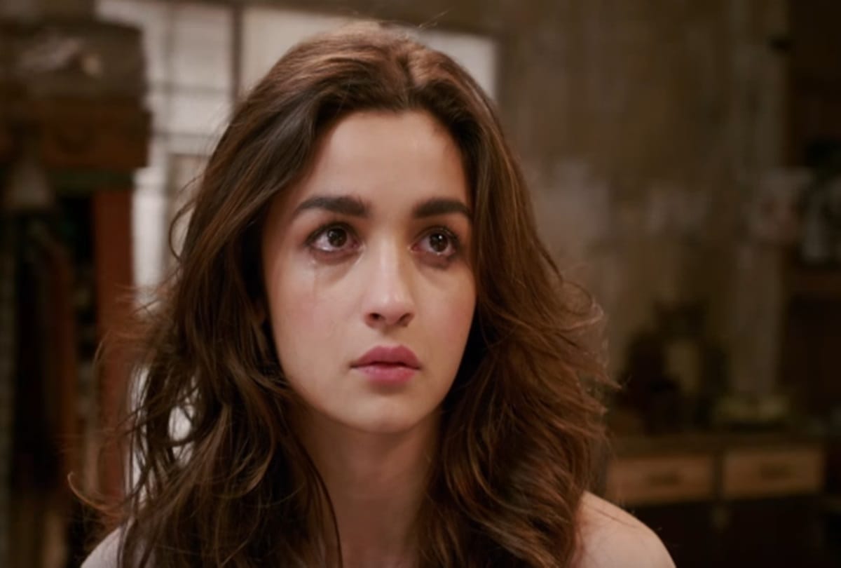 actress alia bhatt separate from ashwini iyer next films