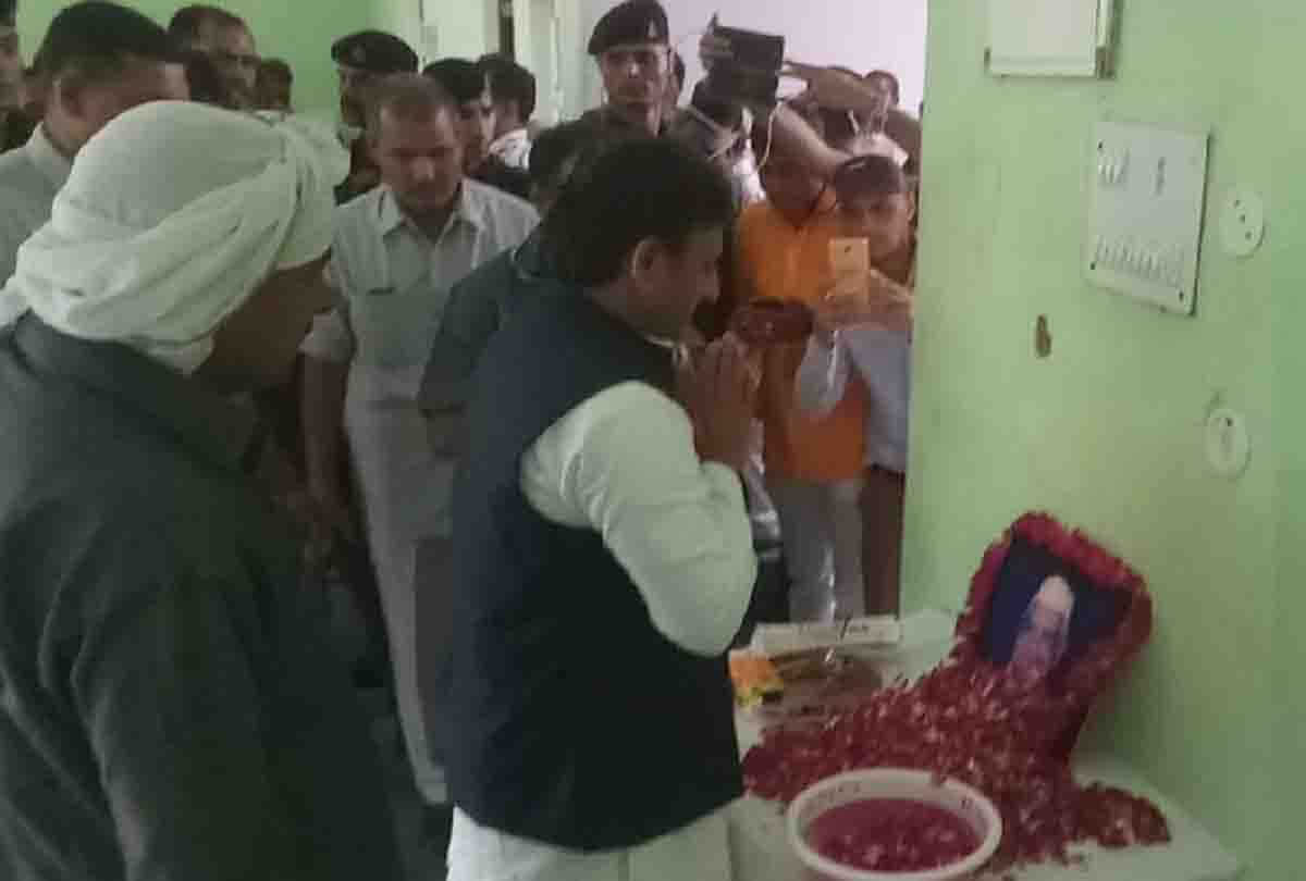 UP Panchayat Chunav Result: voting For the first time in 50 years in Mulayam Singh village Saifai, Dalit became pradhan