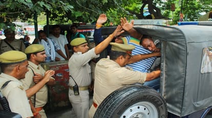 Dalit murder case: Police did not allow the Mahapanchayat, and six people were arrested