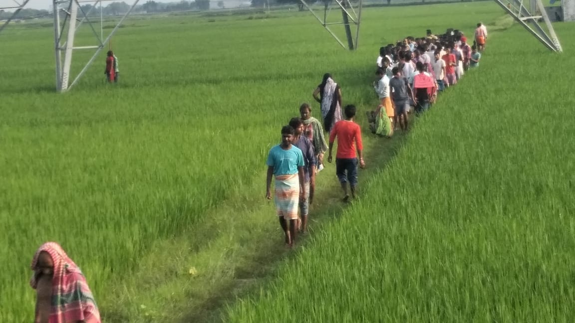 Love couple suicide to hanging with electric poll in mirzapur