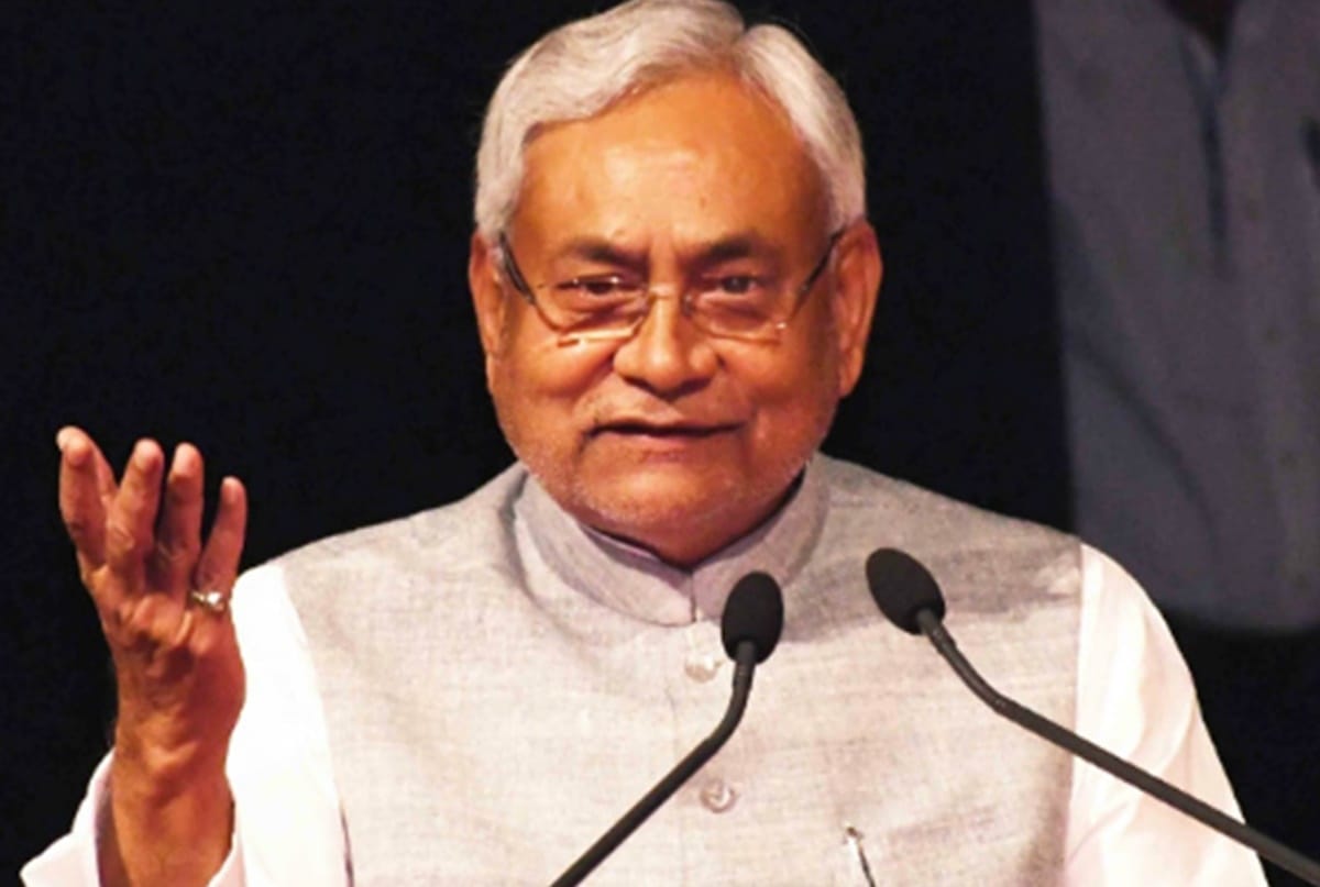 bihar chief minister nitish kumar scold rjd mlc during assembly session patna news