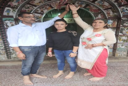 warm welcome of Priyanka and Ritu negi in Shillai sirmour