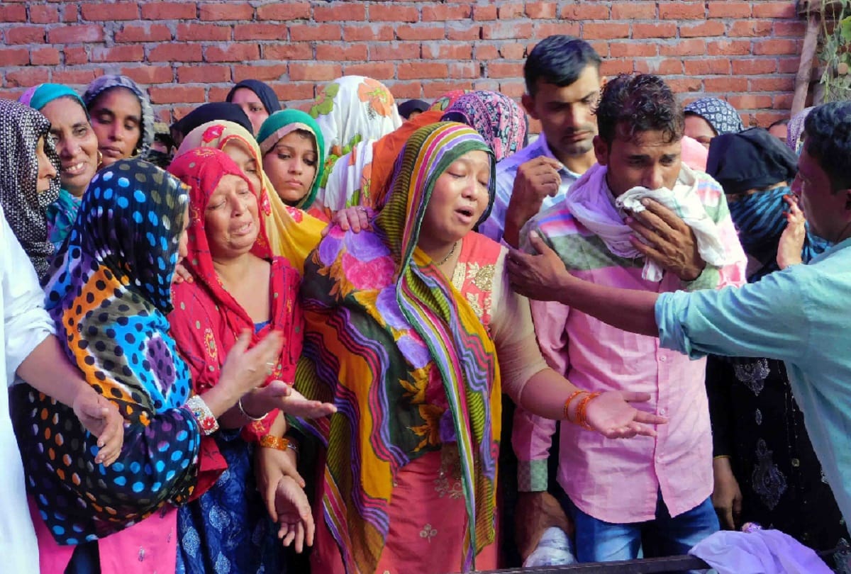 death of three people of a family, and the atmosphere of gum in the village, see photos