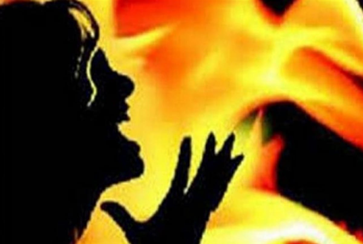 Shahjahapur Gangrape victim committed suicide along with son, condition of son is critical