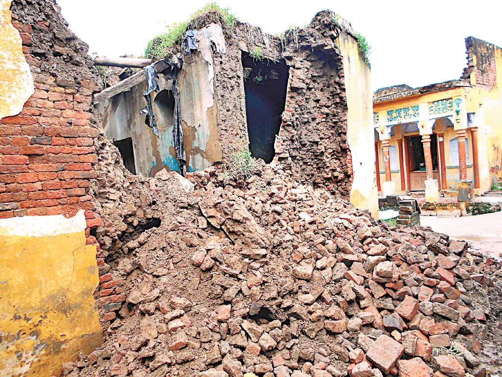 Five murderers houses demolished