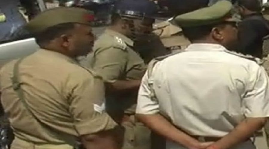 murder of young man in baghpat, and three accused absconded