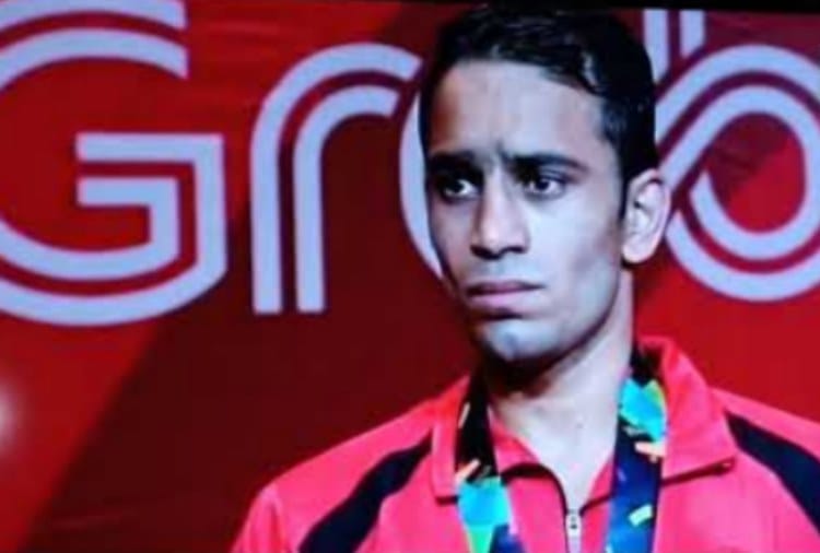 Asian Games 2018 Gold Medalist  Indian Army Soldier Amit Panghal Emotional during Medal Ceremony