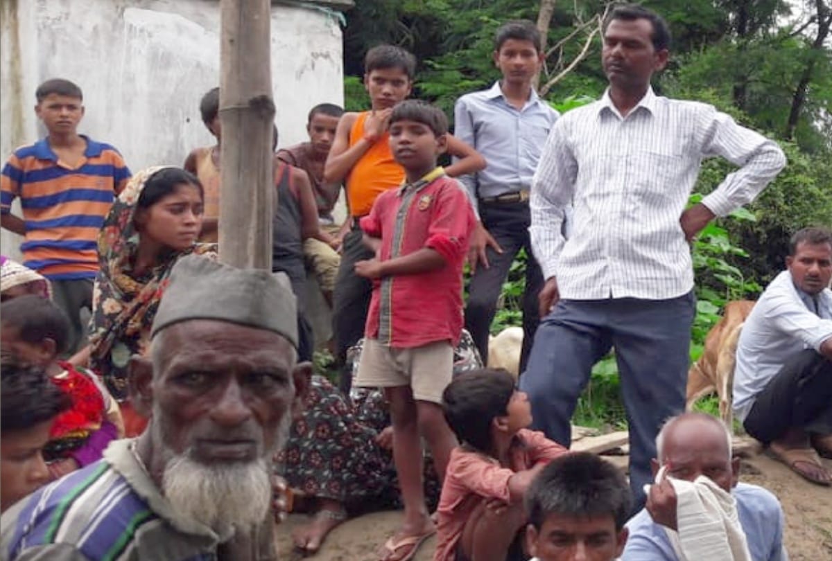 old man molested girls in balrampur