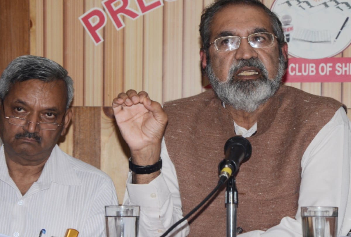 formar acs deepak sanan allegations on formar virbhadra singh govt