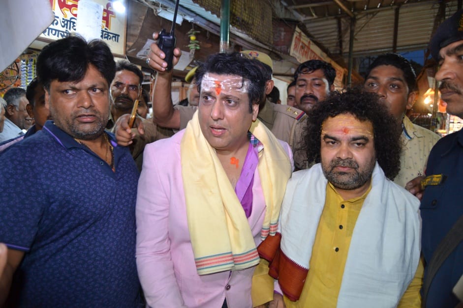 Film actor govinda worship in kashi vishwanath temple