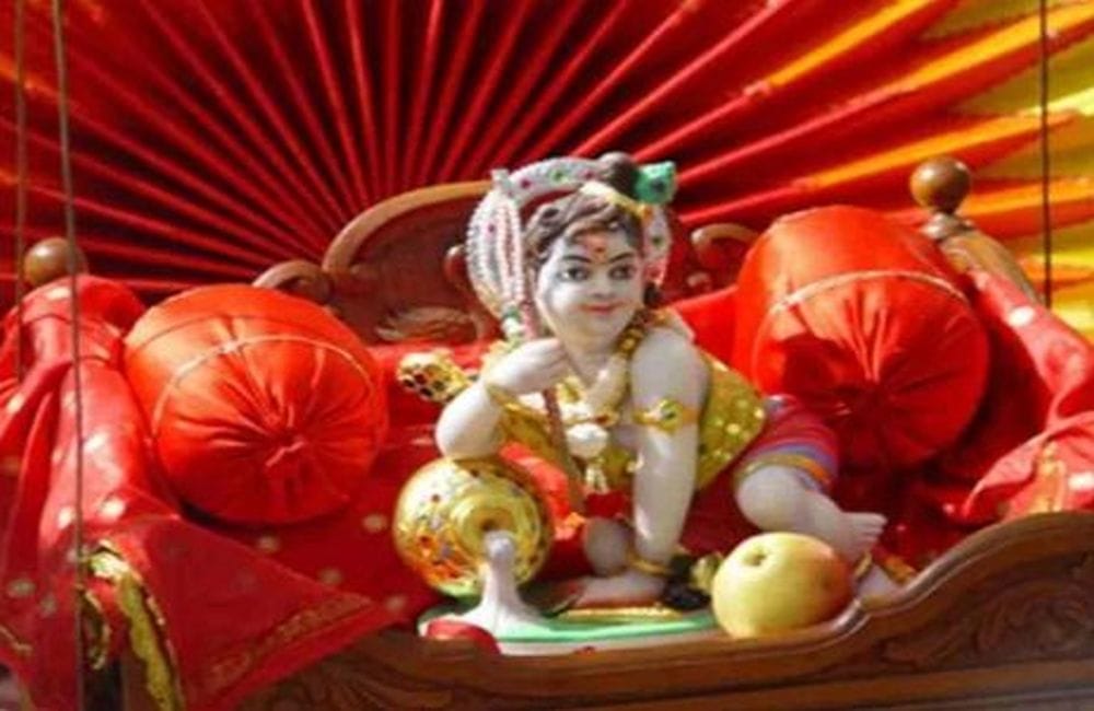 krishna janmashtami 2018 vrat and puja for 3rd september shubh muhurat  and timing