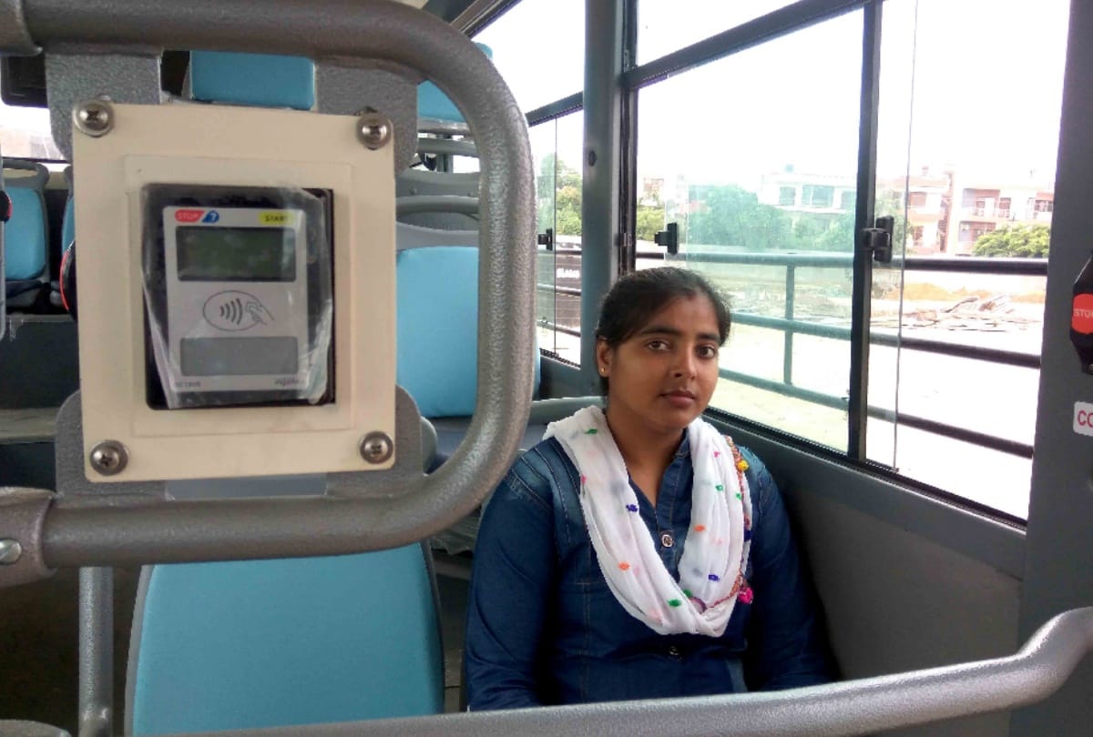 woman teacher left job and operator city bus in Gurugram