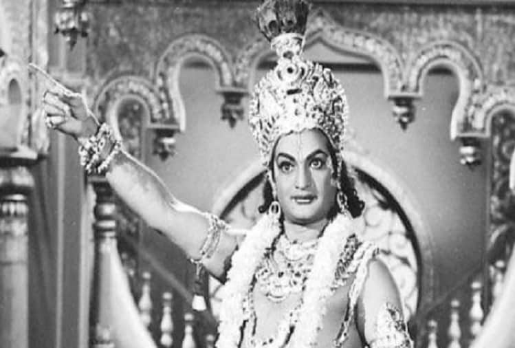 Krishna Janmashtami special 4 actors who played Krisha role on screen