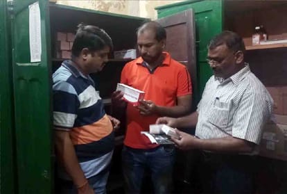 33 types of medicines were thrown into litter pile