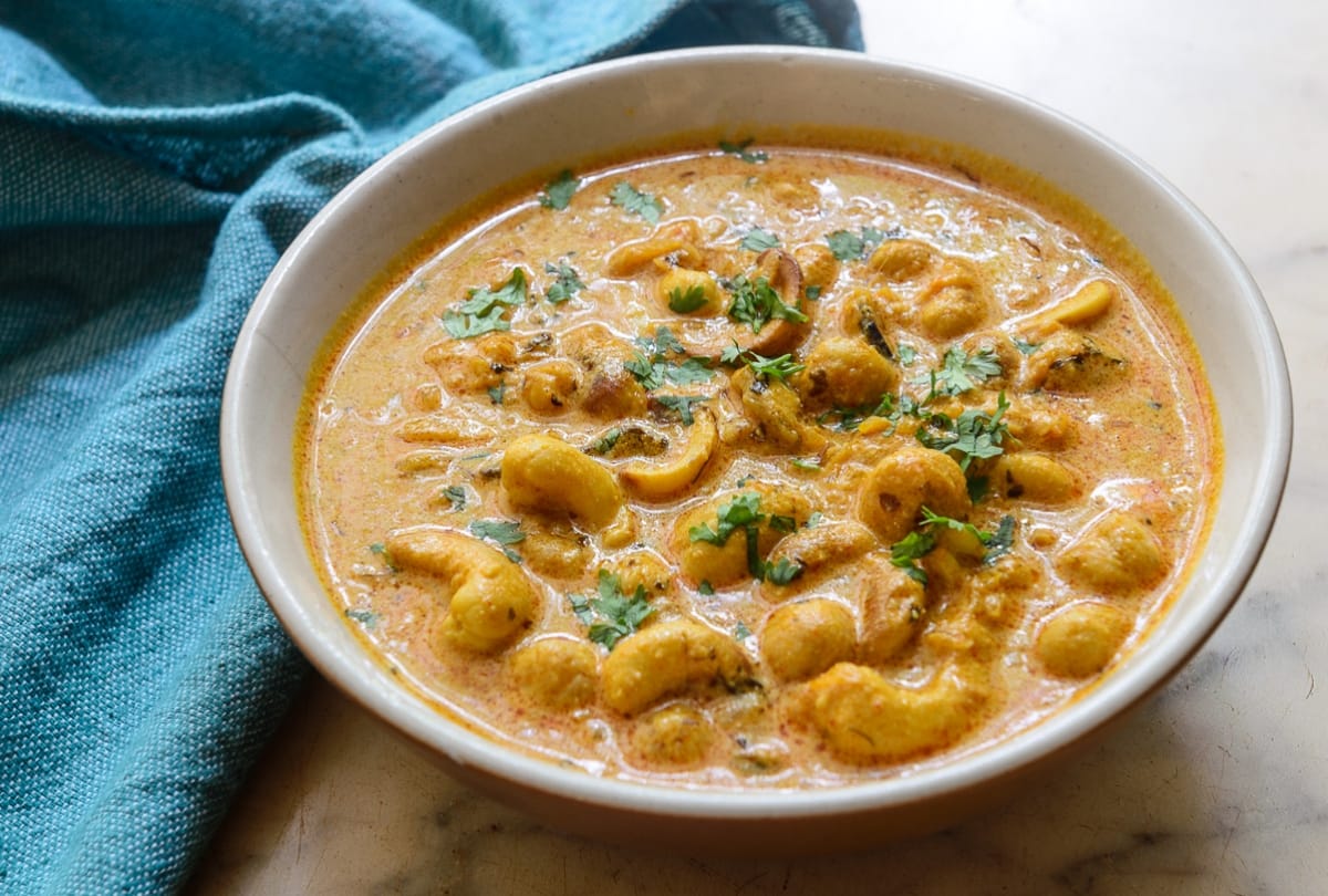 Spicy delicious Paneer Makhana Curry recipe