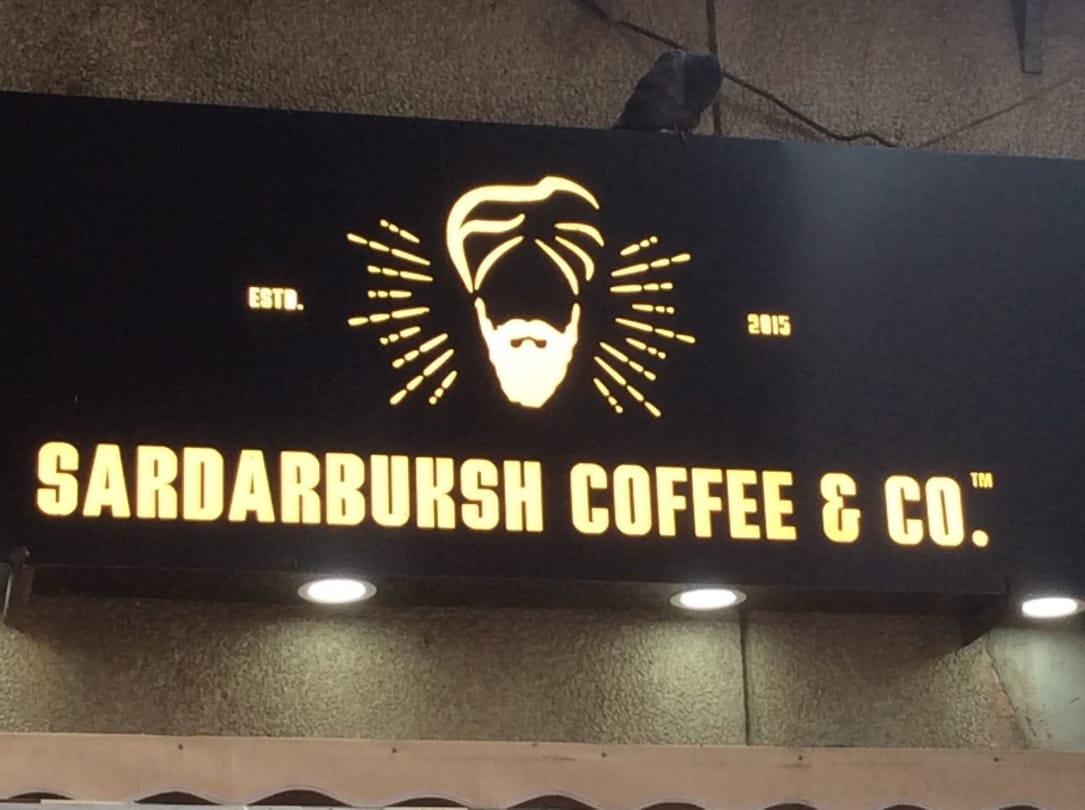 Highcourt orders to ncr sardarbuksh to change name and logo after filed complain by starbucks