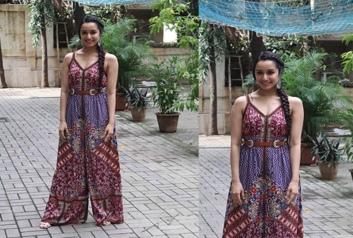 Stri shraddha kapoor looking beautiful during promotion